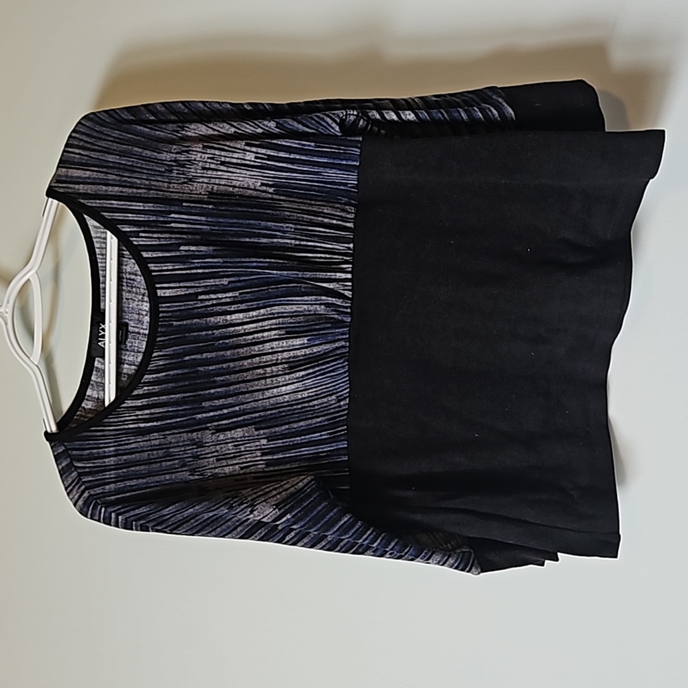 Women's Size XL Alyx top
